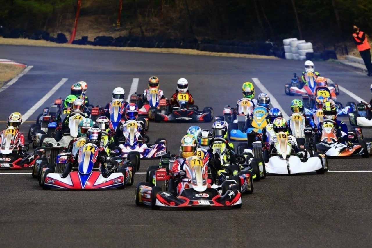 カートレースシーン
